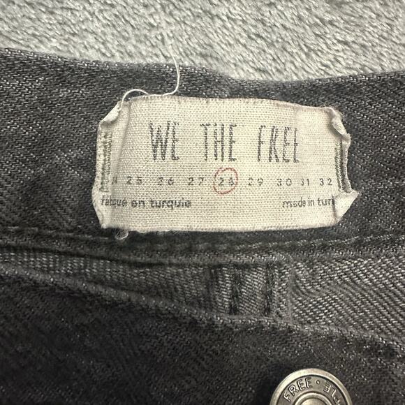 We The Free Jeans Women's Sz.28 Black Maggie Straight Jean Raw Hem Distressed - Picture 3 of 13